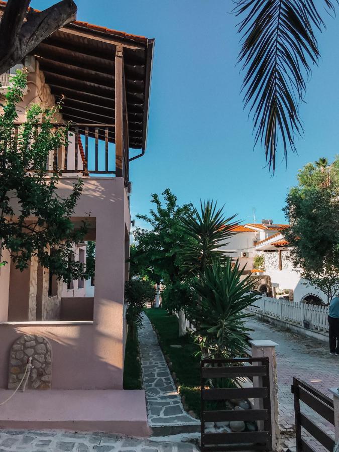Liogerma Apartments Pefkochori Ngoại thất bức ảnh