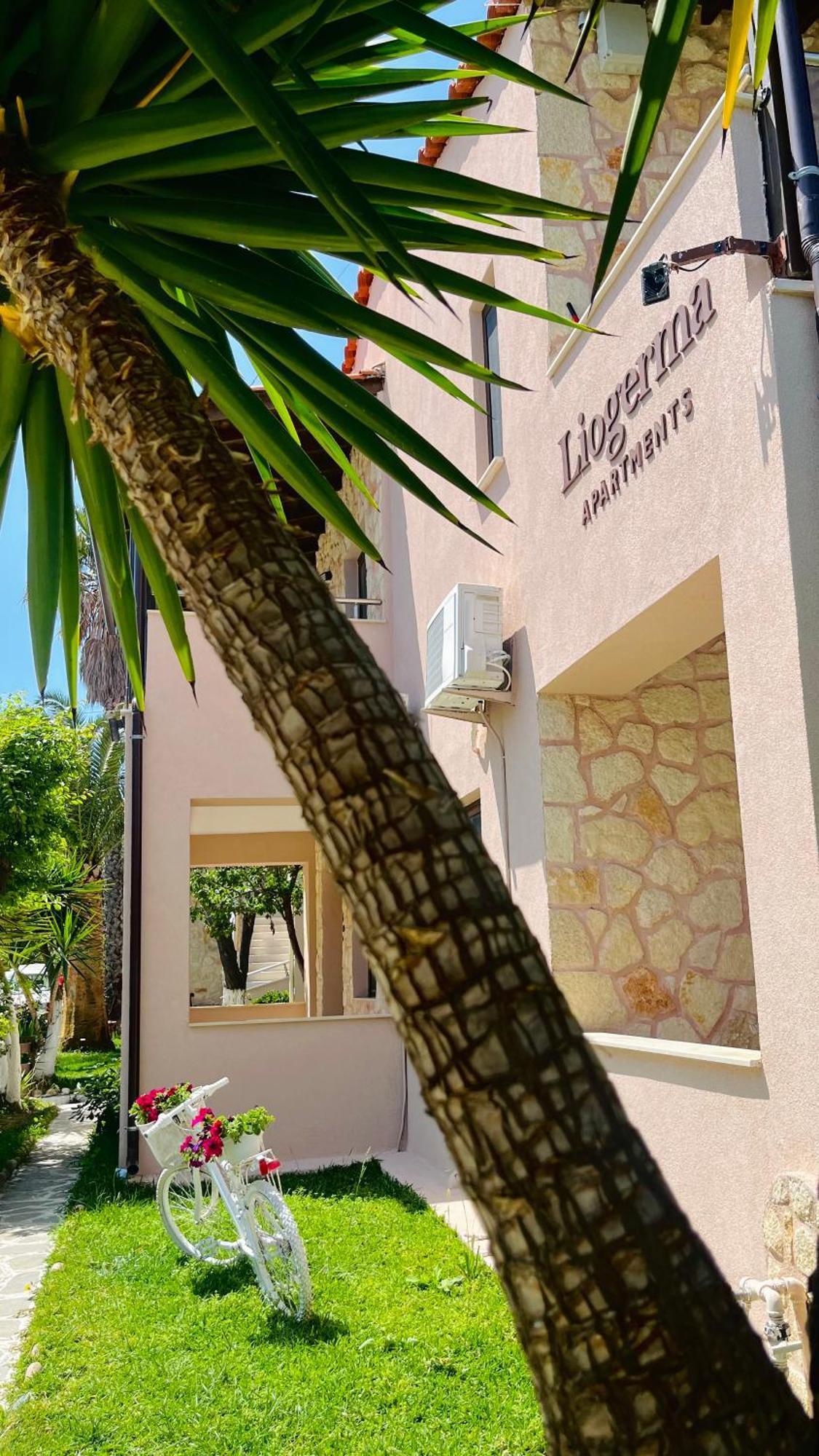 Liogerma Apartments Pefkochori Ngoại thất bức ảnh