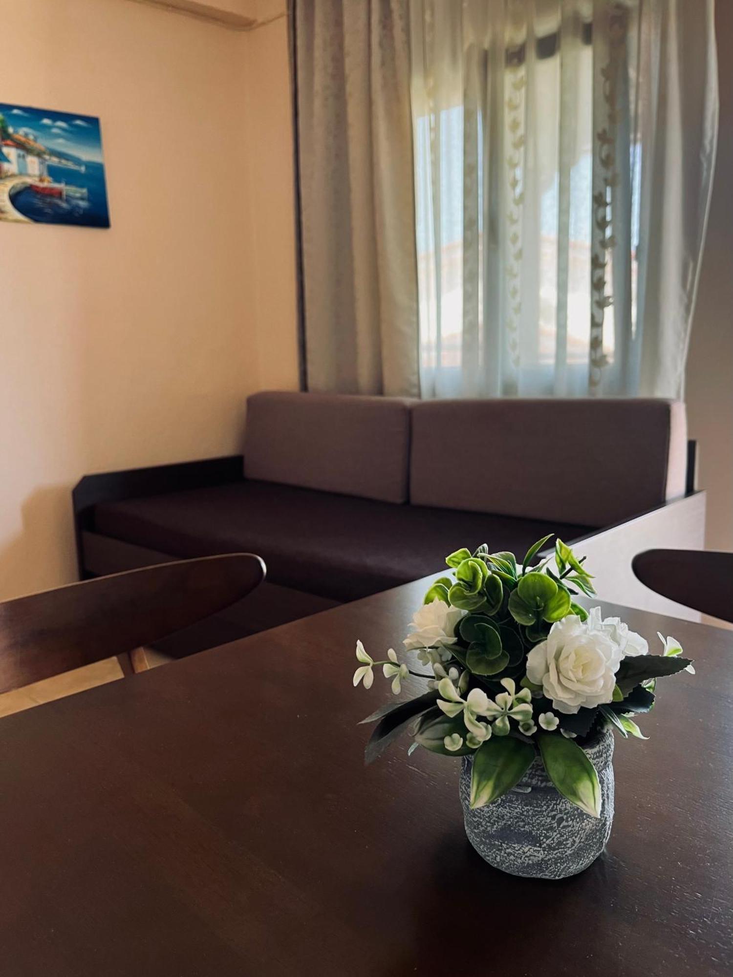 Liogerma Apartments Pefkochori Ngoại thất bức ảnh