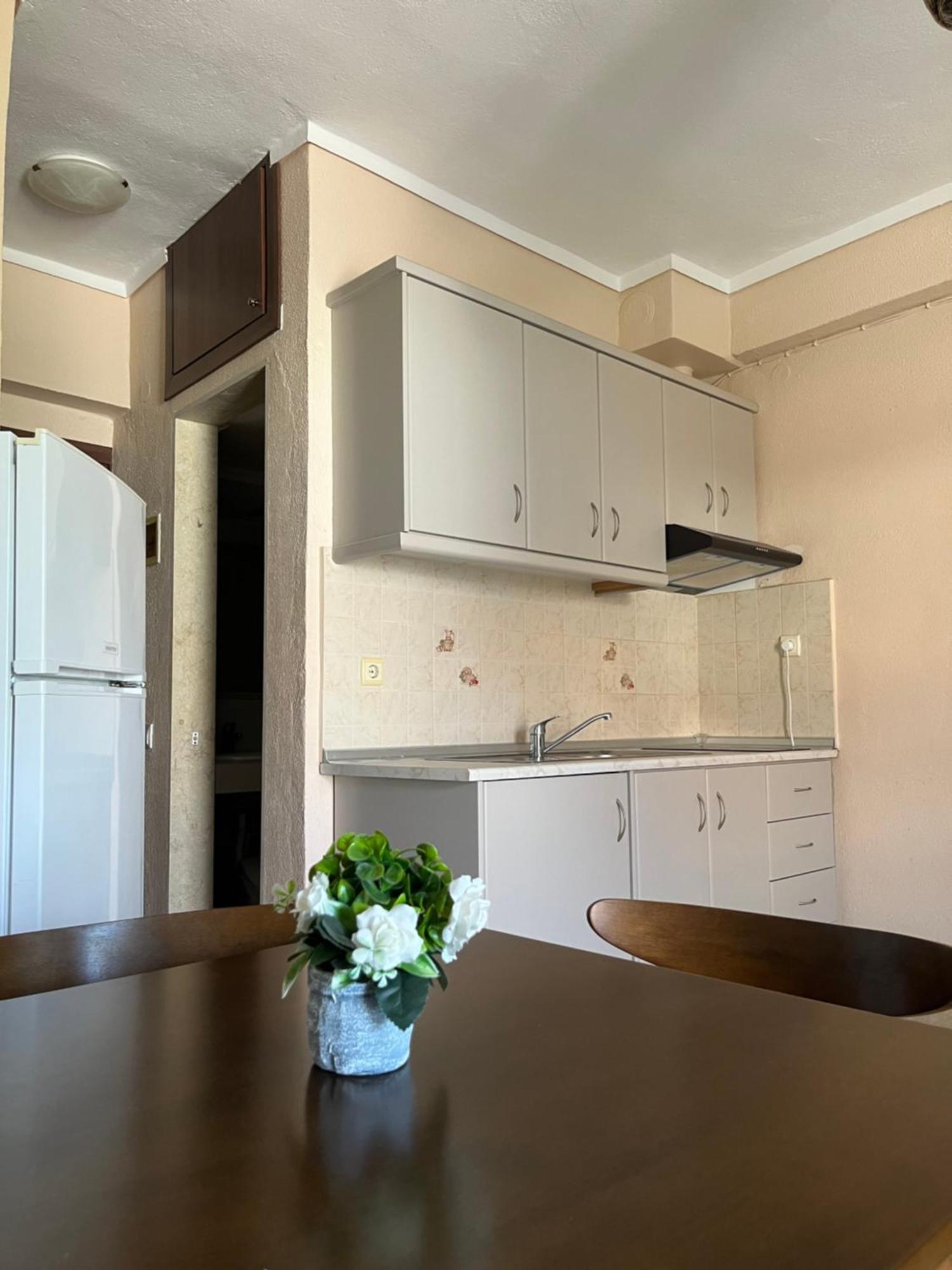 Liogerma Apartments Pefkochori Ngoại thất bức ảnh